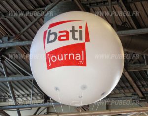 Le ballon géant en hélium de BATI journal.